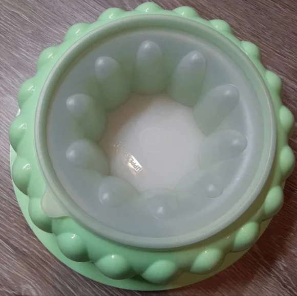 Vintage Tupperware Mint Green Jello Mold Dessert Mold MCM - Picture 4 of 5